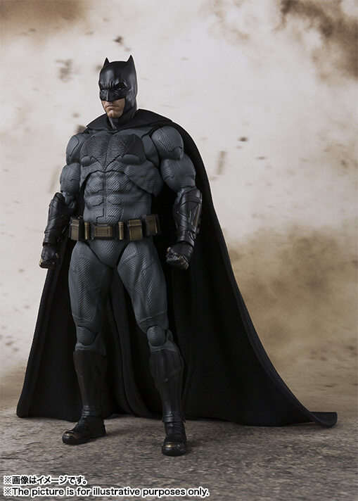 1pcs 13cm Superhero Batman Action Figure SHF Movable Model Toys for Boys PVC Model Birthday Gifts for Boys Collections for Kids